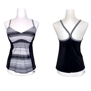 NIKE Sports Bra Tank Top Y Straps Removable Cups Black Gray Size Medium